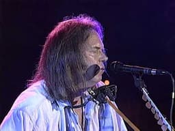 Neil Young with Willie Nelson - Helpless (Live at Farm Aid 1995)